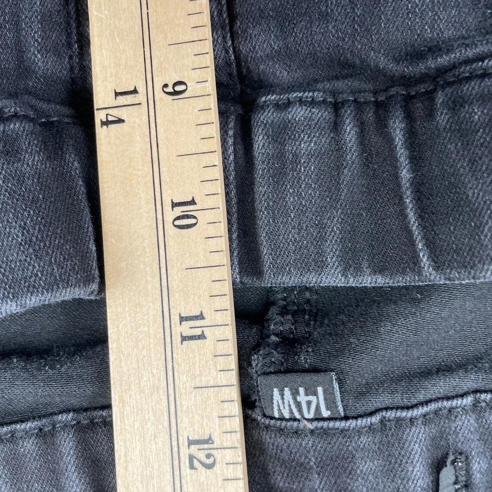 Judy Blue Jeans Women 14W Black Skinny Fit Pull On Stretch Denim JB88263
